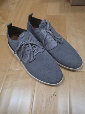 Men's Knit Lace-Up Slip-On Sneakers in Gray
